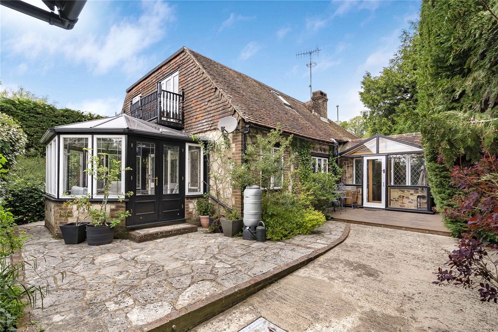 Property photo 2 of 43 Picture No. 45