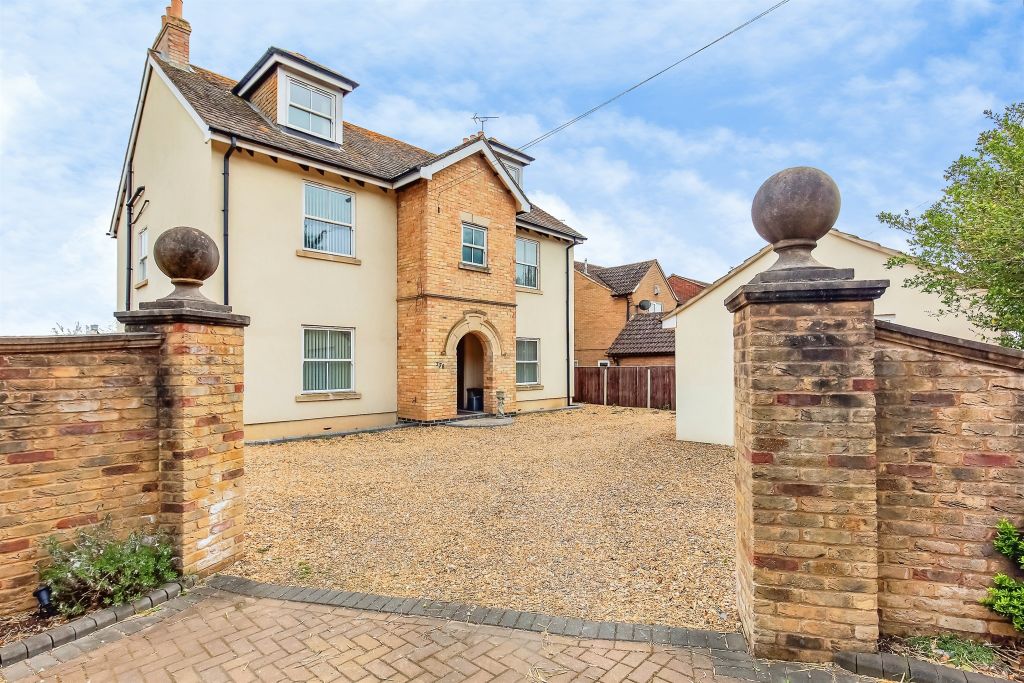 Property photo 1 of 20