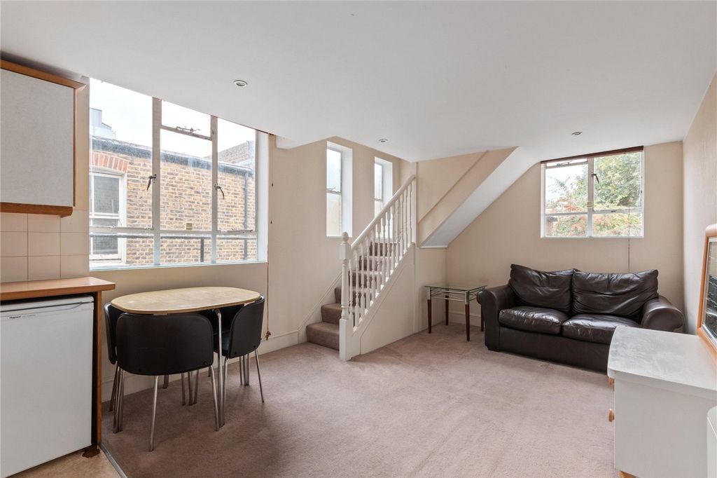 Property photo 2 of 7 Picture No. 04