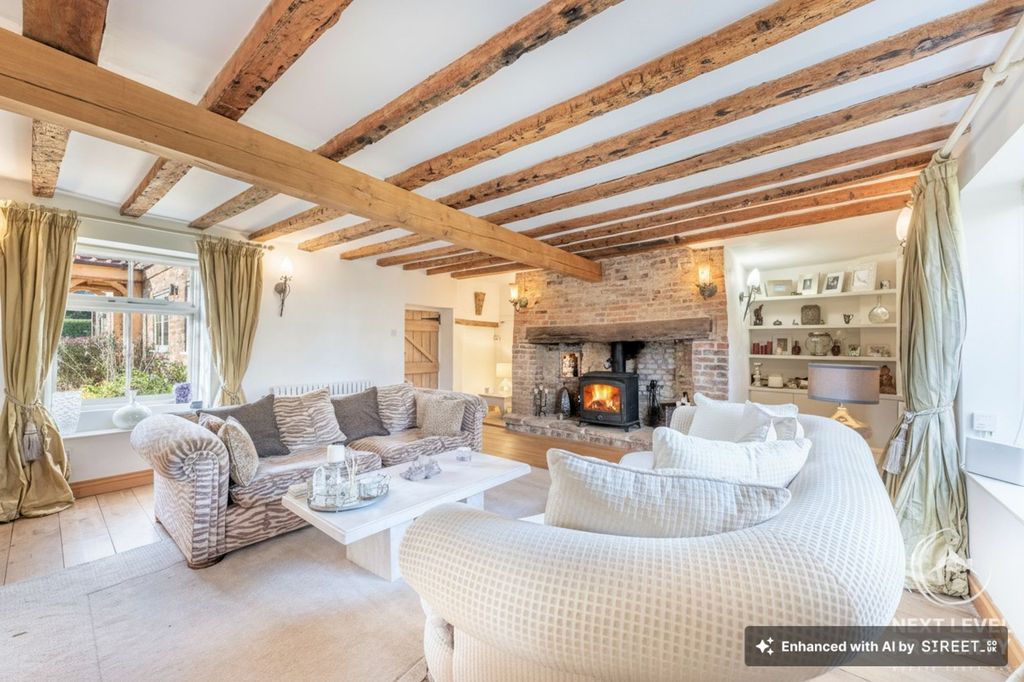 Property photo 2 of 70 Living Space