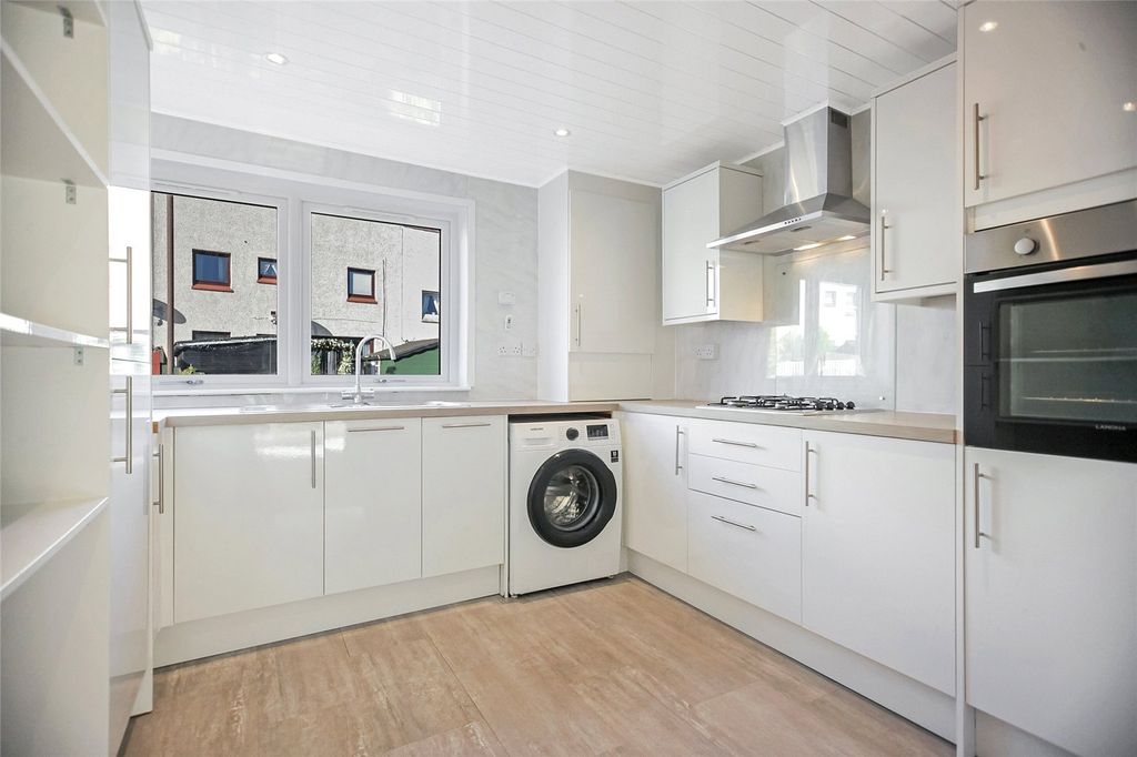 Property photo 3 of 16 Picture No. 08