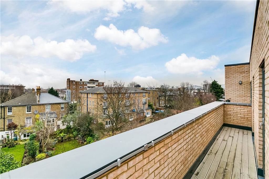 Property photo 2 of 5