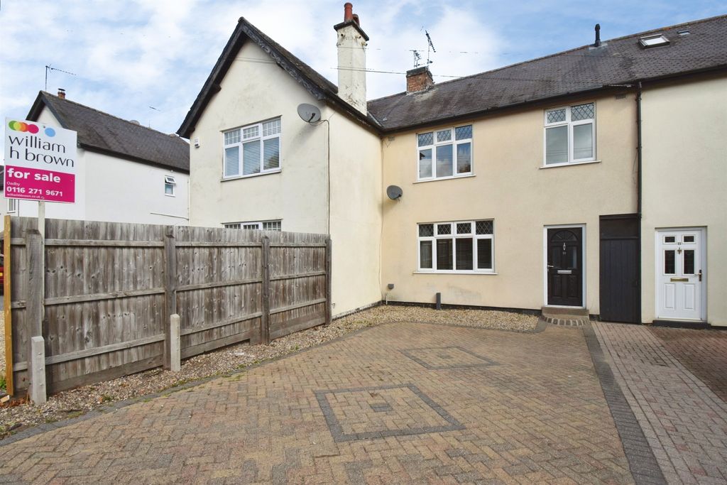 Property photo 1 of 28