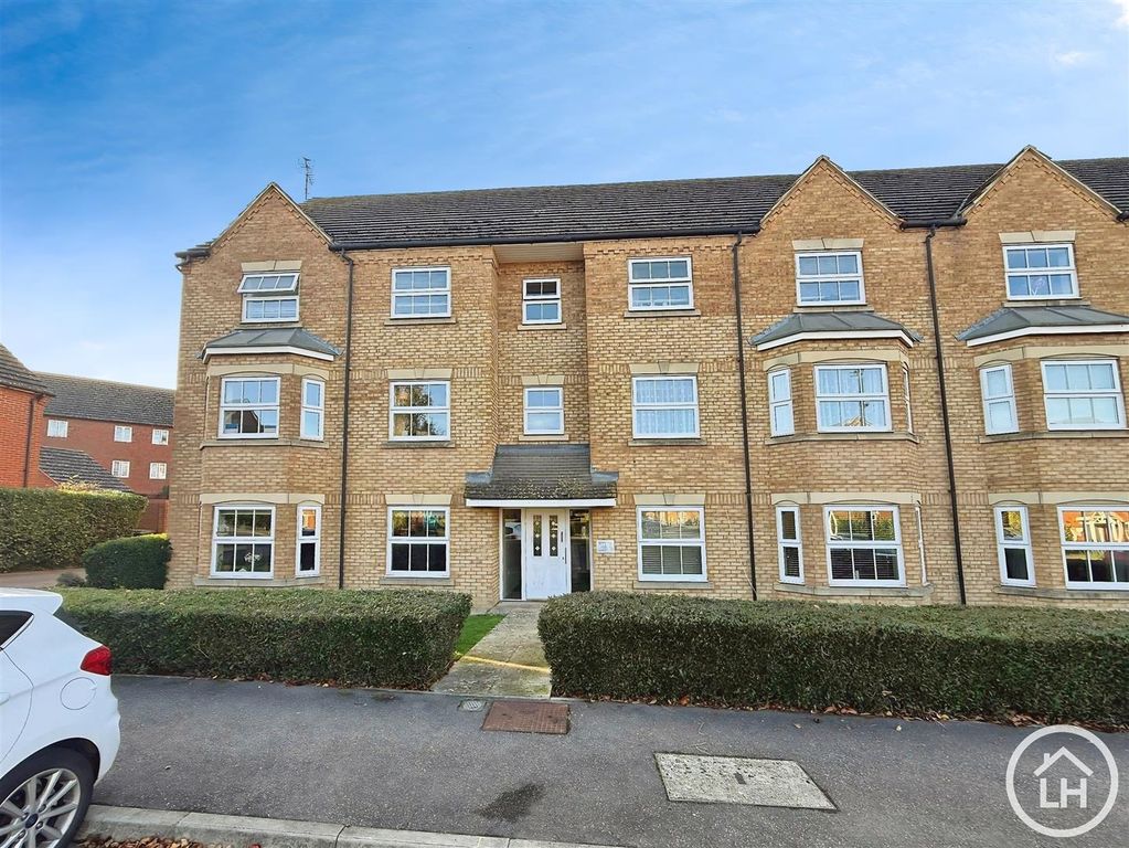 Property photo 1 of 11 External