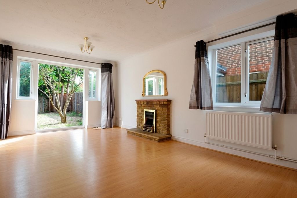 Property photo 2 of 5
