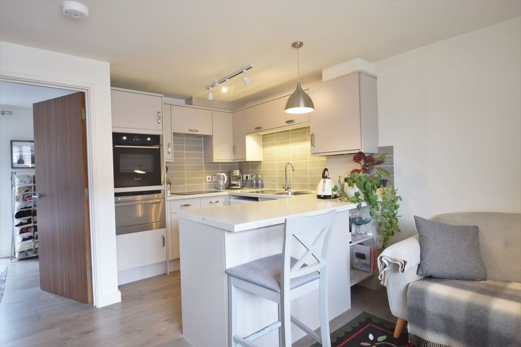 Property photo 2 of 7