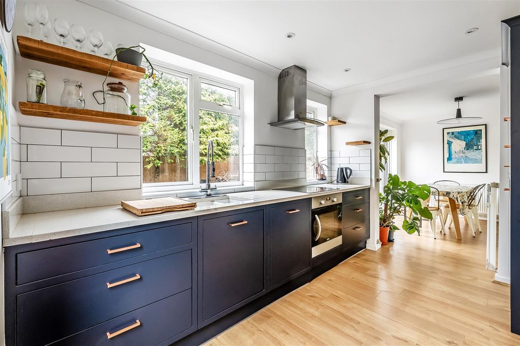 Property photo 1 of 22 36-Hatherwood-5.Jpg