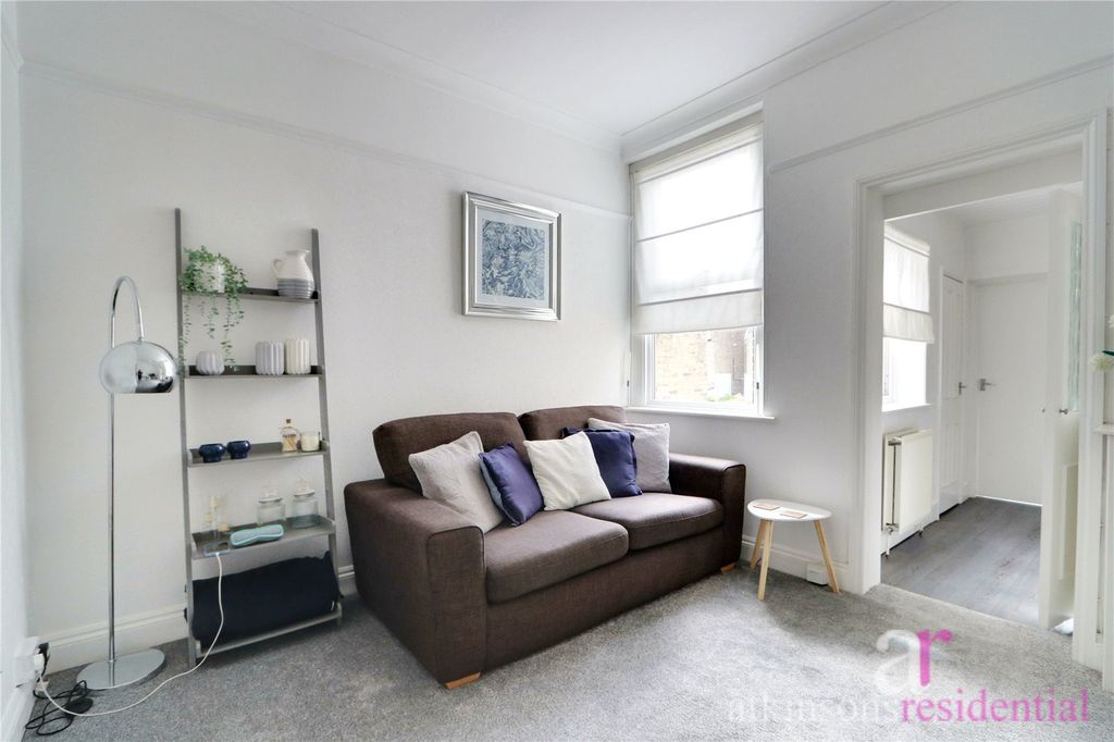 Property photo 2 of 11 Picture No. 06