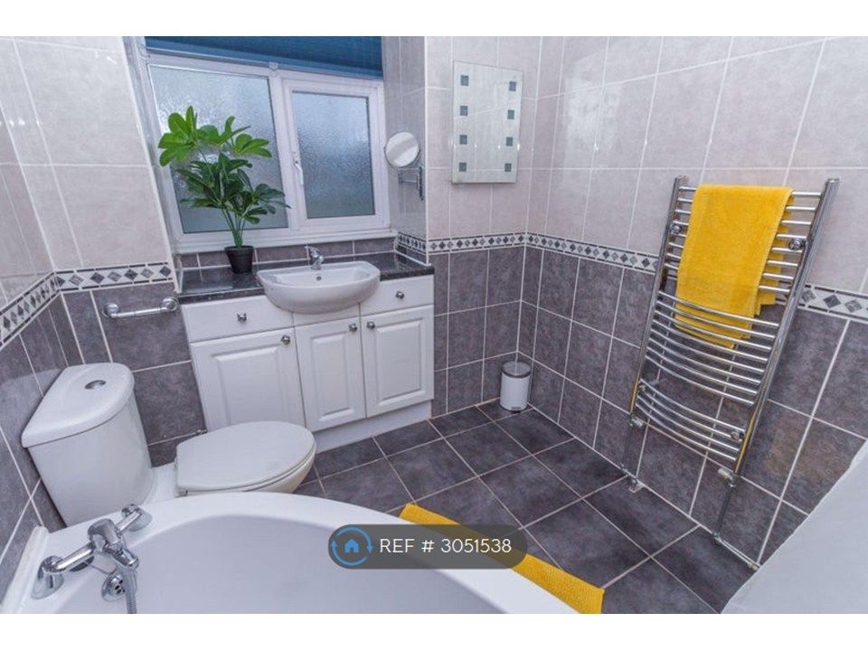 Property photo 3 of 5 Shared Bathroom With One Other