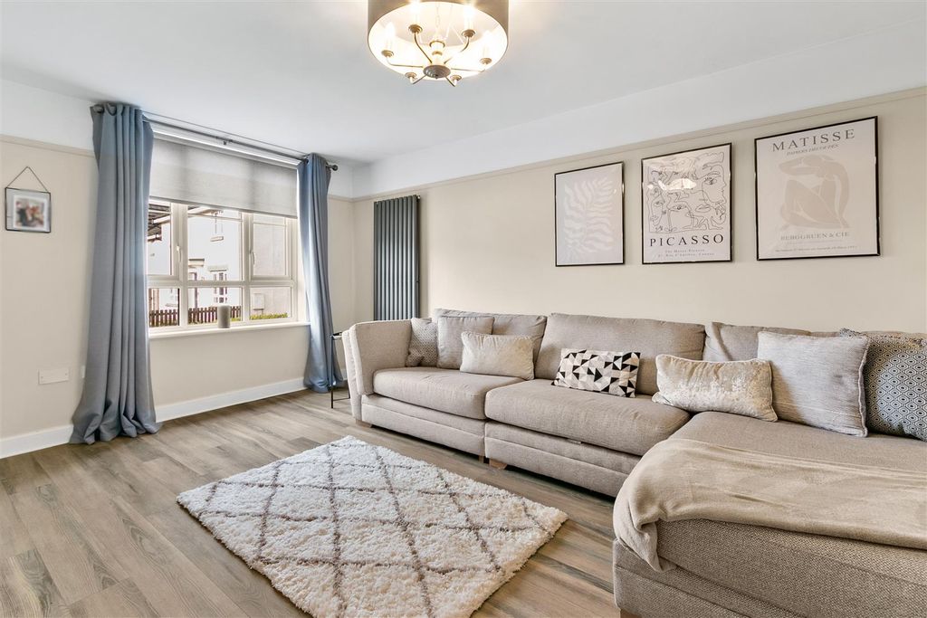 Property photo 2 of 35 Kingfisher-11.Jpg