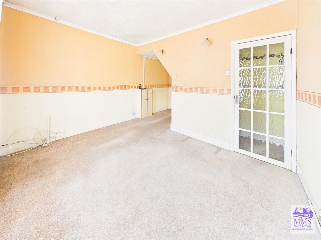 Property photo 2 of 16 Cam04098G0-Pr0170-Still001.Jpg