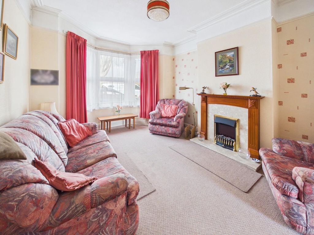 Property photo 2 of 27 Cam01576G0-Pr0349-Still003.Jpg