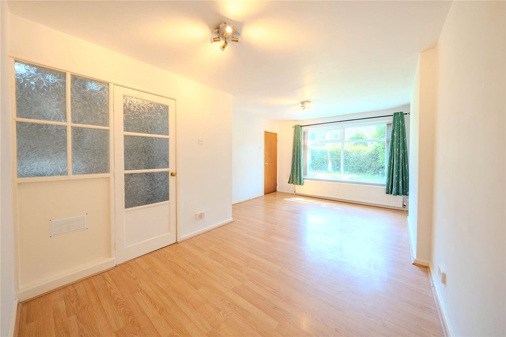 Property photo 2 of 9 Picture No. 19