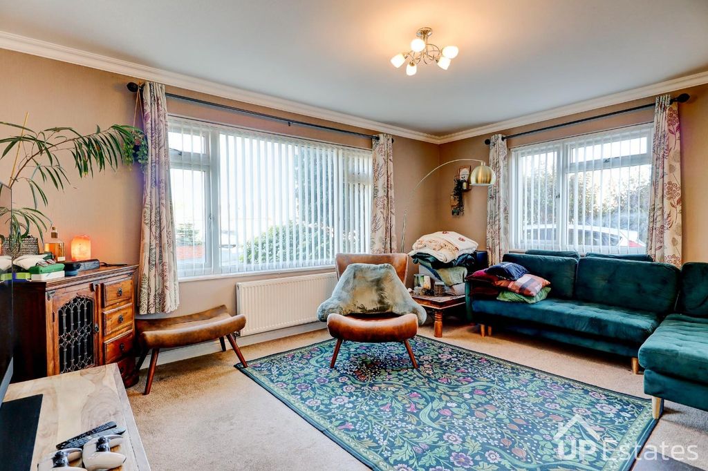 Property photo 3 of 22