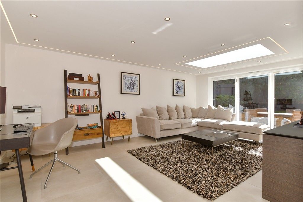 Property photo 2 of 16 Family Room