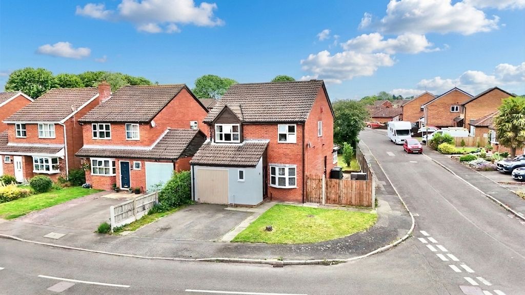 Property photo 1 of 31