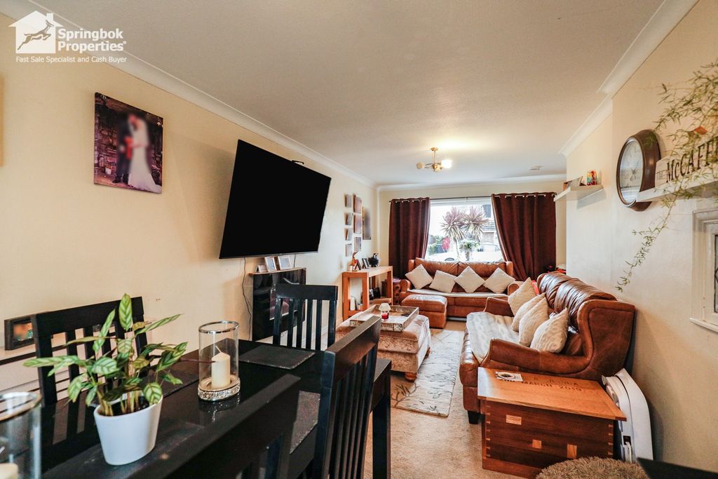 Property photo 3 of 17 Image 3