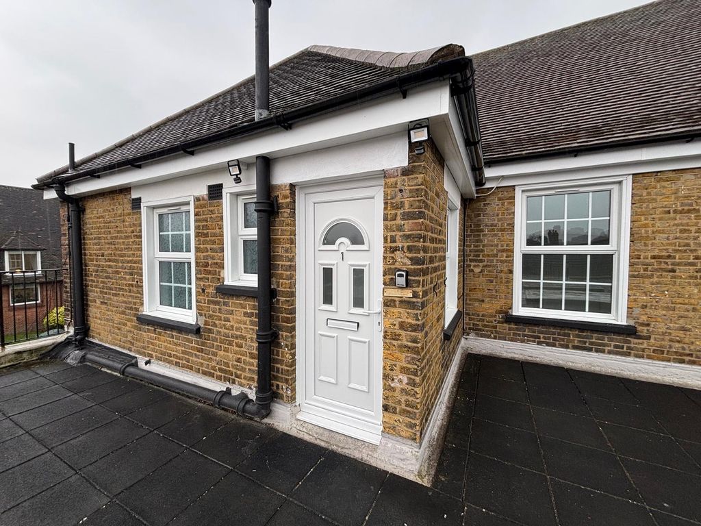 Property photo 1 of 15 Front