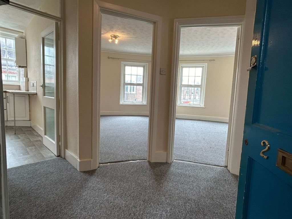 Property photo 2 of 6