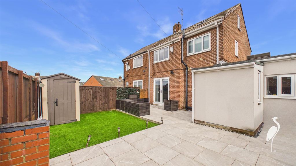 Property photo 2 of 32 Outside