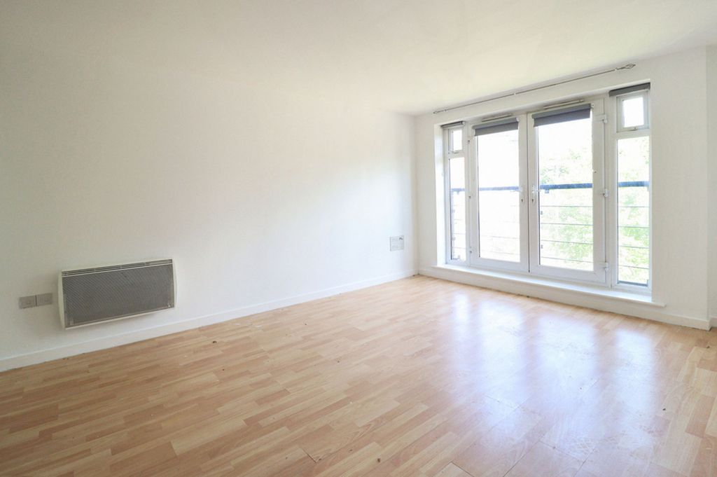 Property photo 2 of 10 Picture No. 23
