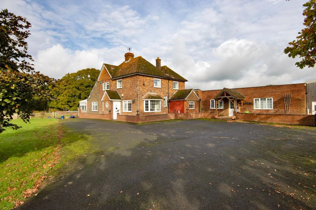 Property photo 3 of 24 57977_040.Jpg
