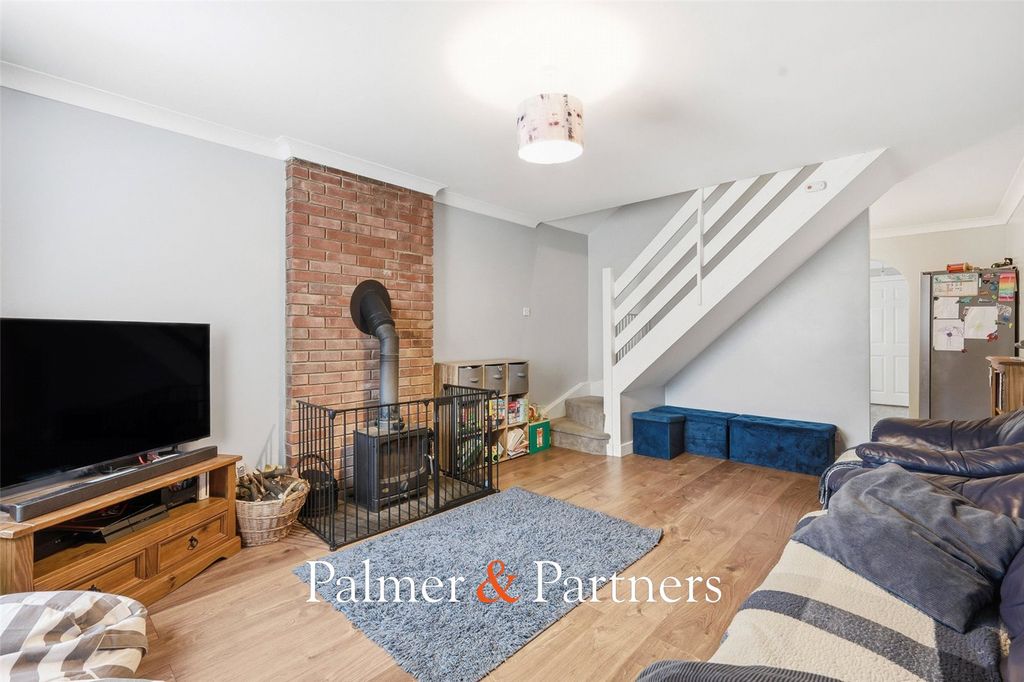 Property photo 2 of 21 Picture No. 08