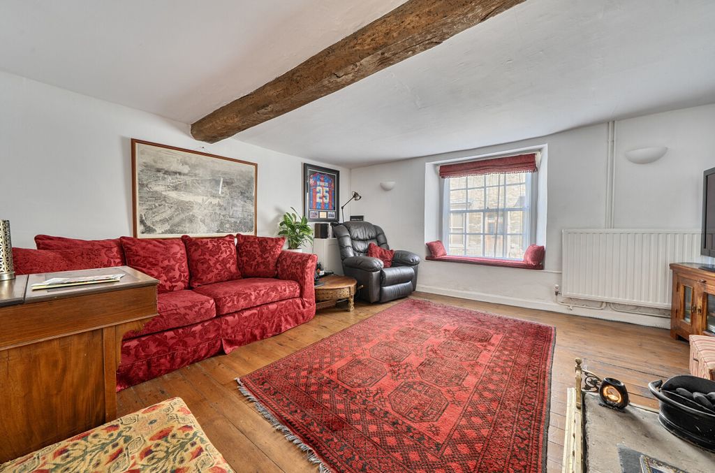 Property photo 2 of 27 1492279-18-6A5653...
