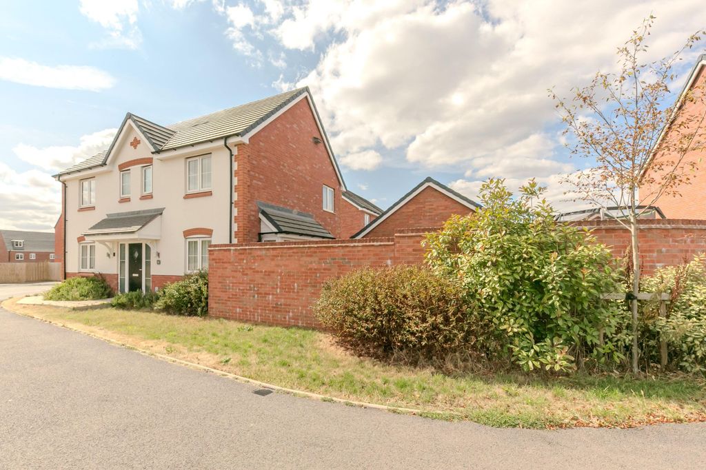 Property photo 1 of 26
