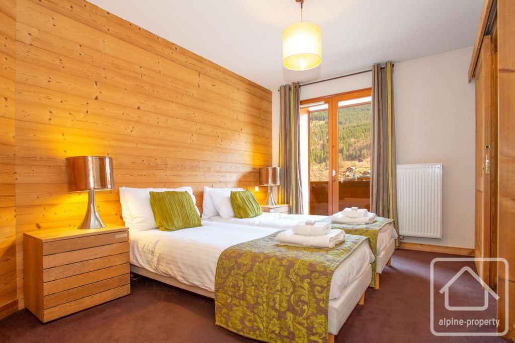 Property photo 2 of 29