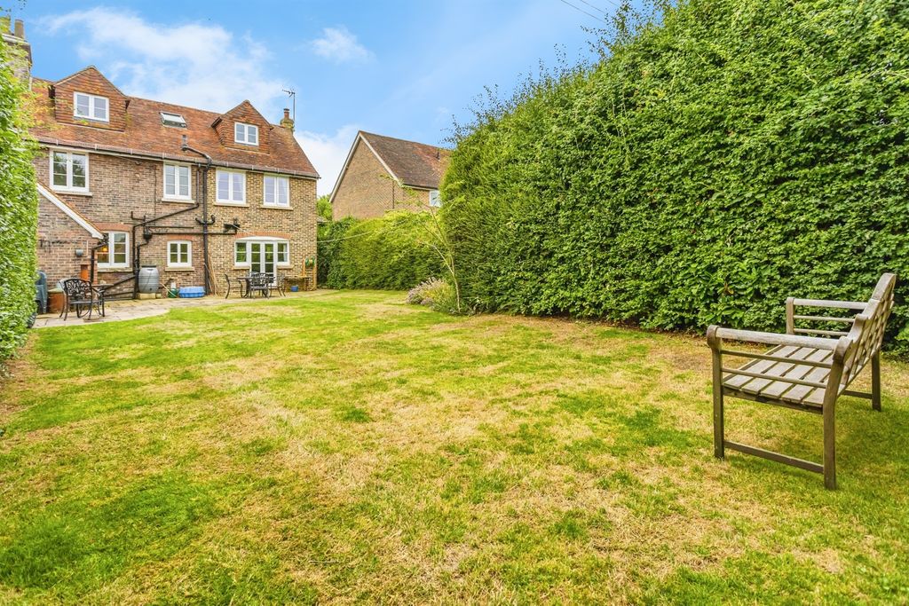 Property photo 3 of 27