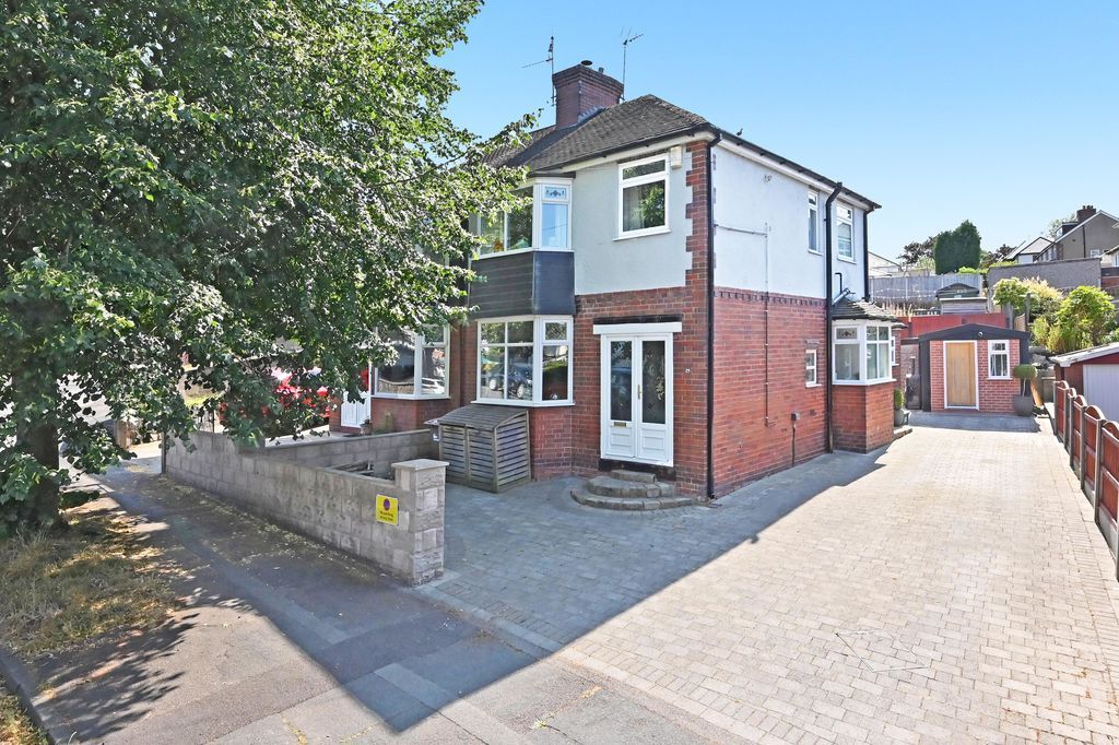 Property photo 1 of 28 External