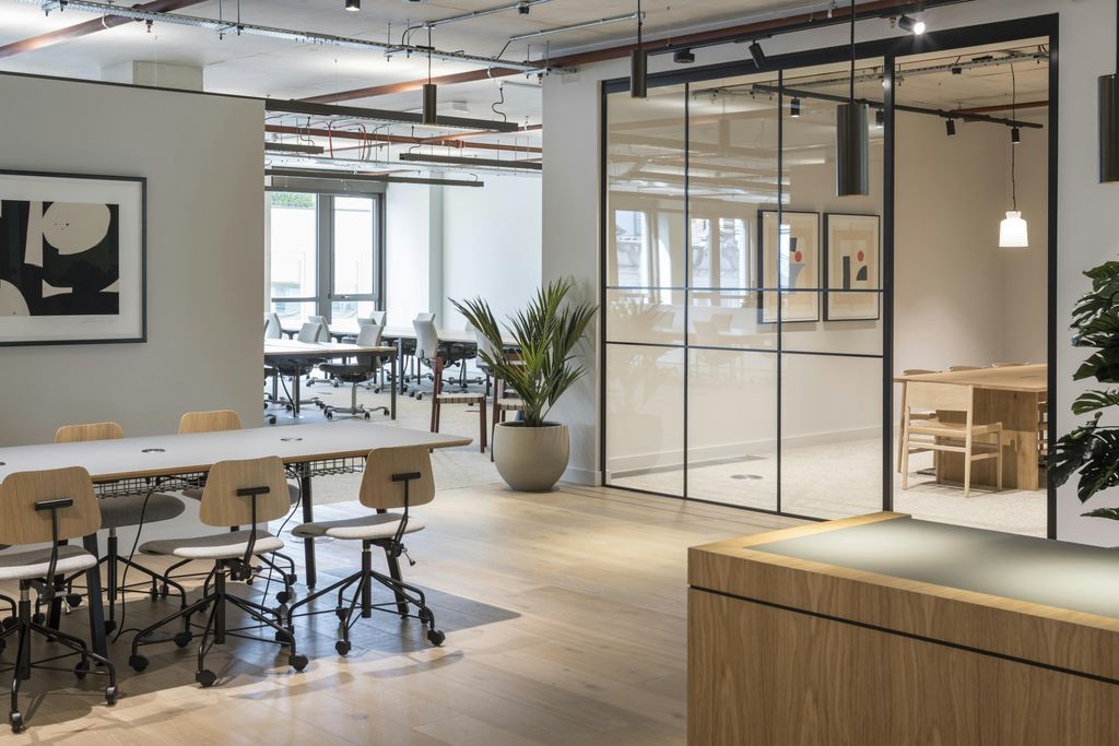 Property photo 2 of 30 Fit-Out