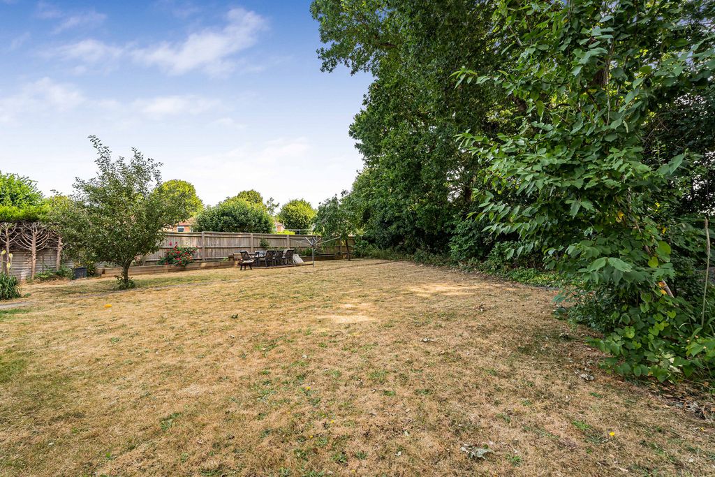 Property photo 3 of 20