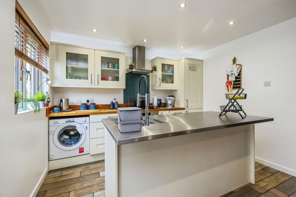 Property photo 3 of 20 Img_0612