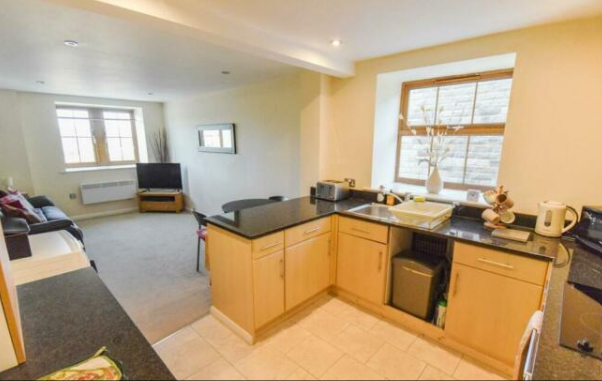 Property photo 2 of 7