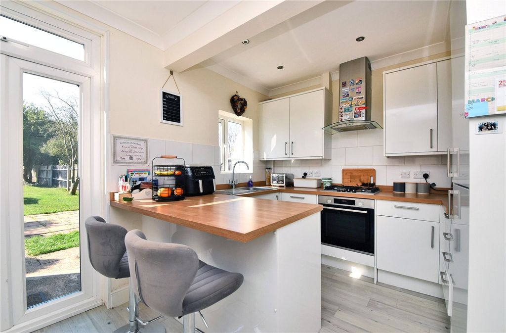 Property photo 3 of 18 Picture No. 04