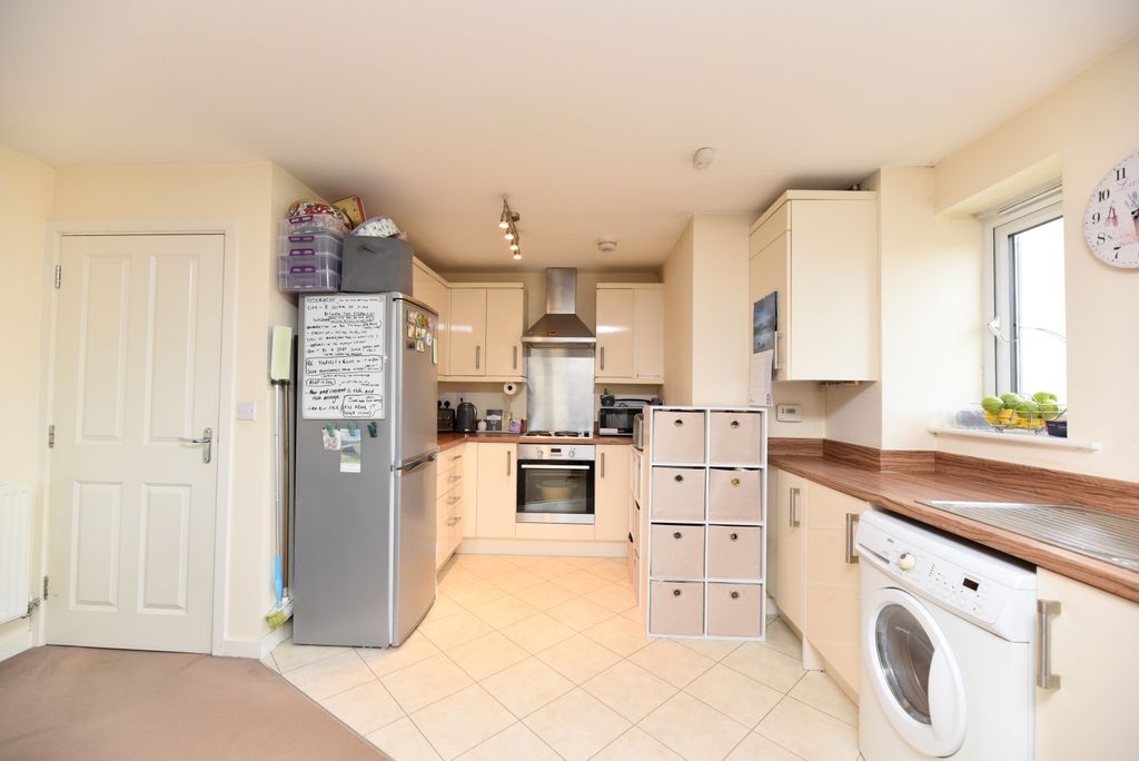 Property photo 2 of 13