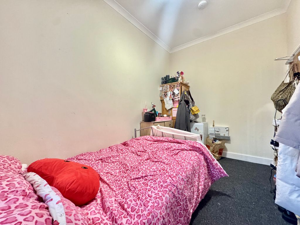 Property photo 3 of 5 Image