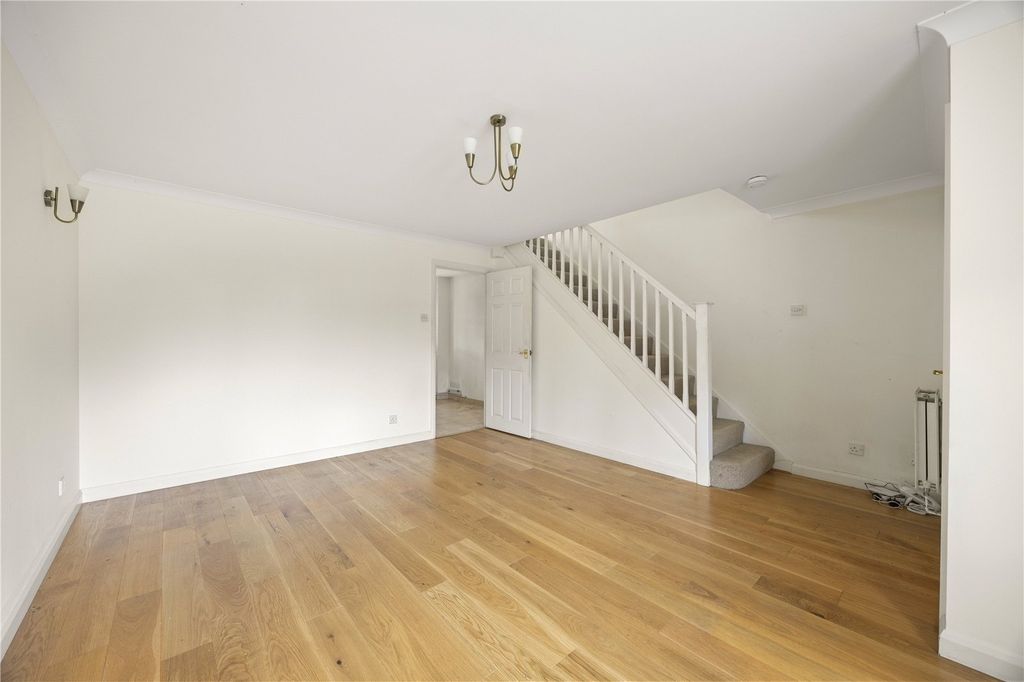 Property photo 2 of 16 Picture No. 02