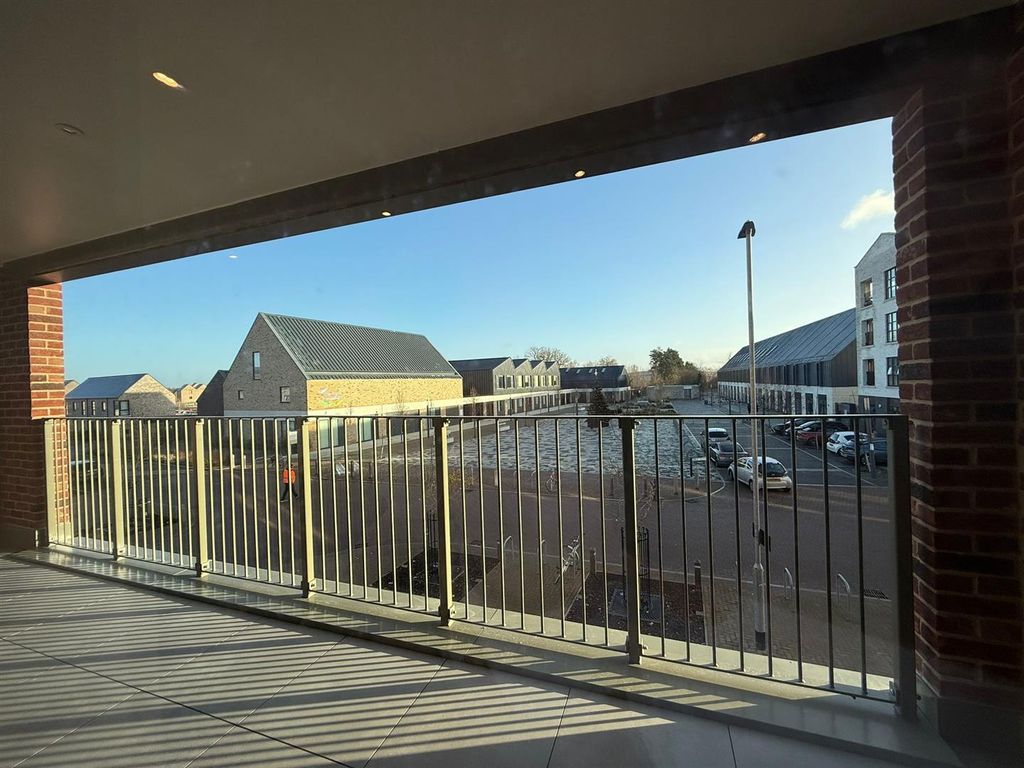 Property photo 3 of 16 B11Fbbcc-dc0A-4989-8c23-9Dfbb7d5B43F.Jpg