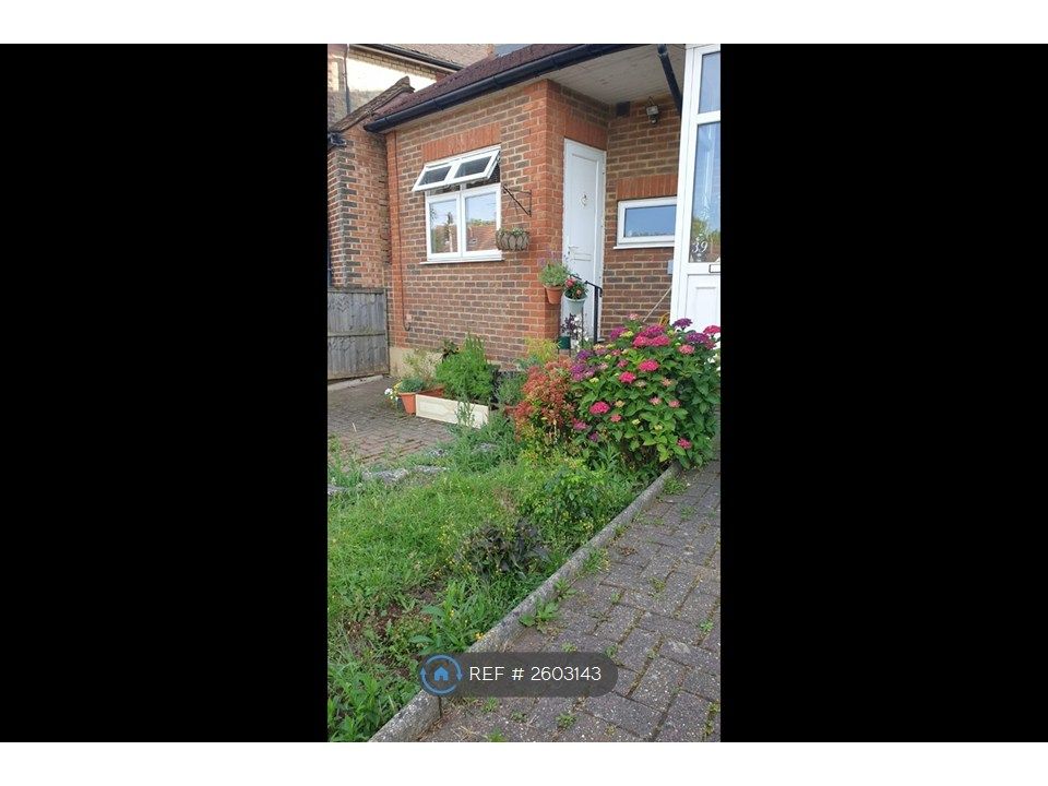 Property photo 1 of 7 External View