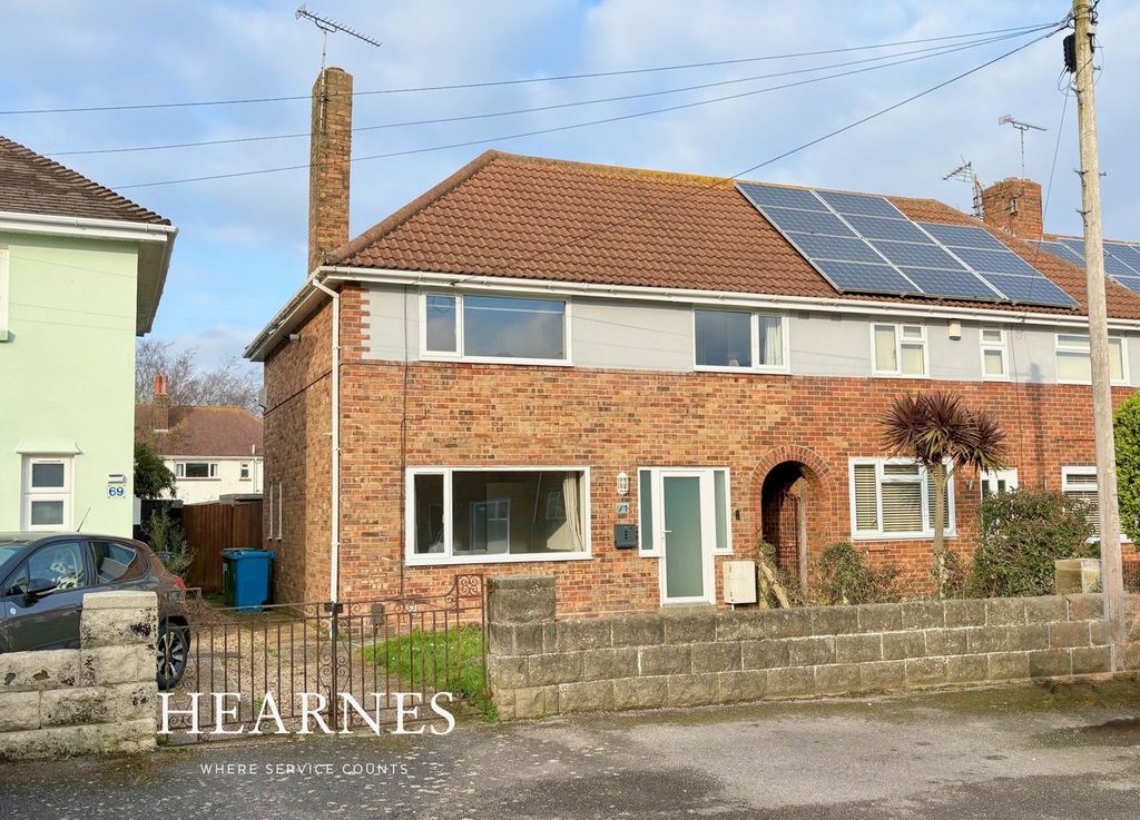 Property photo 2 of 24
