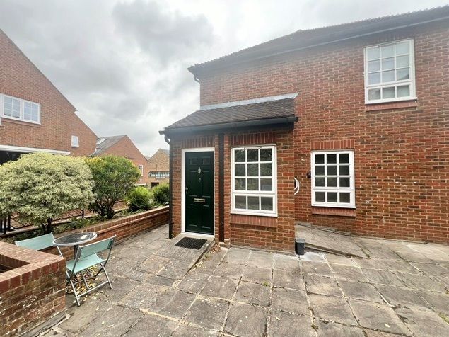 Property photo 1 of 14 External