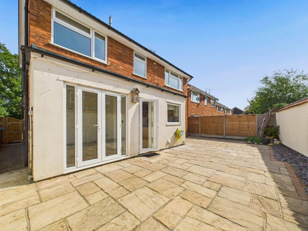 Property photo 2 of 19