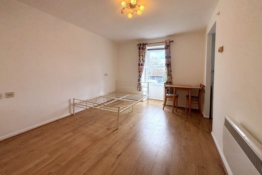 Property photo 2 of 4