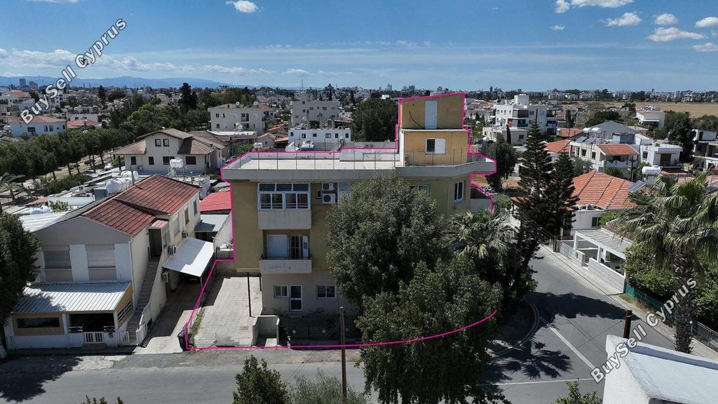 Property photo 1 of 48