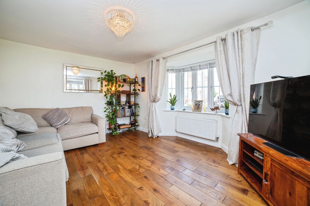 Property photo 2 of 22 Pbox-Img.Jpg
