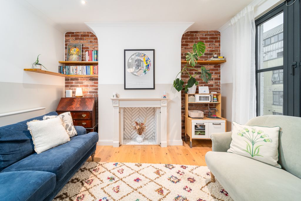 Property photo 1 of 17 Ndb04156-Edit