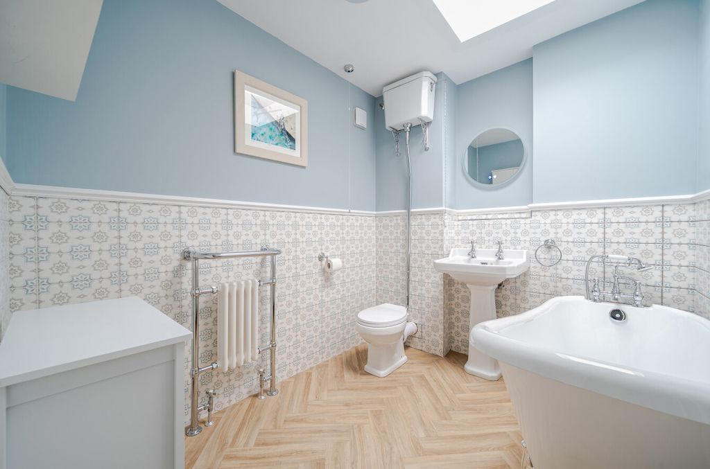 Additional image 10 of 4 bed flat for saleLower Quay, Fareham, Hampshire PO16